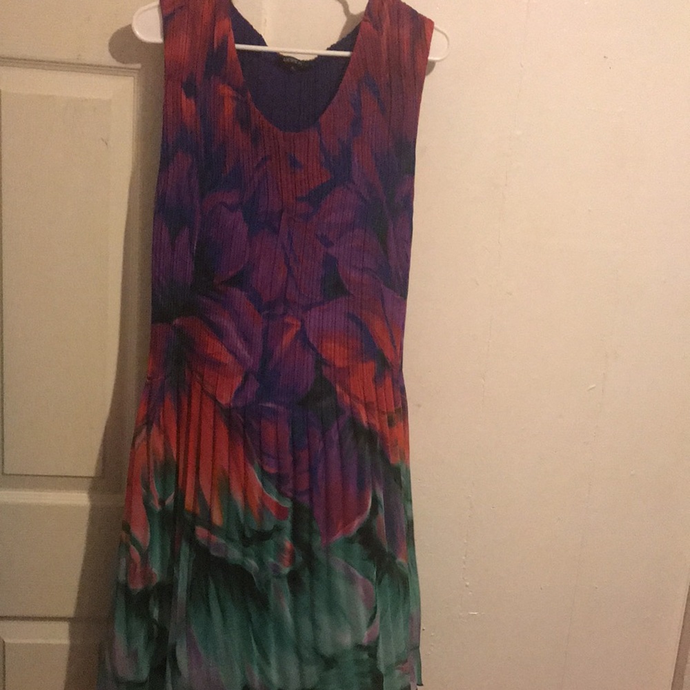 Dress - Picture 3 of 6